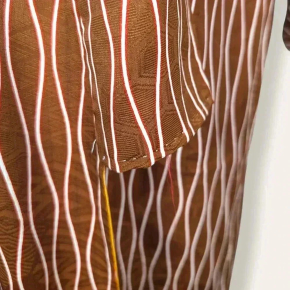 Vintage Silk Brown & White Kimono - Picture 10 of 12